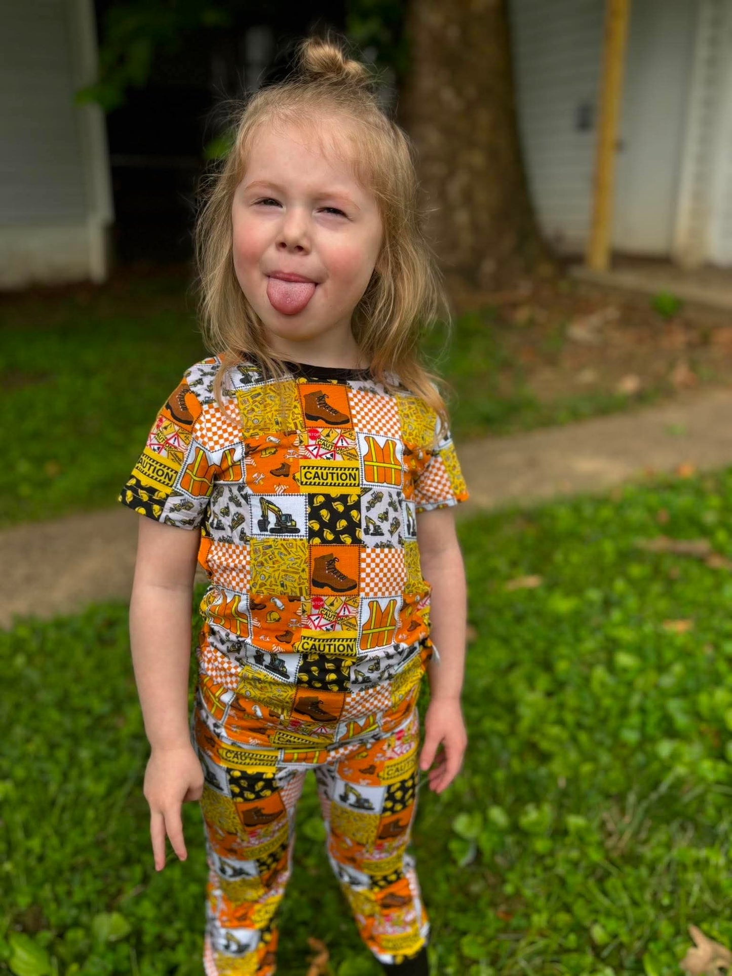 Poe The Builder 2 Piece Set