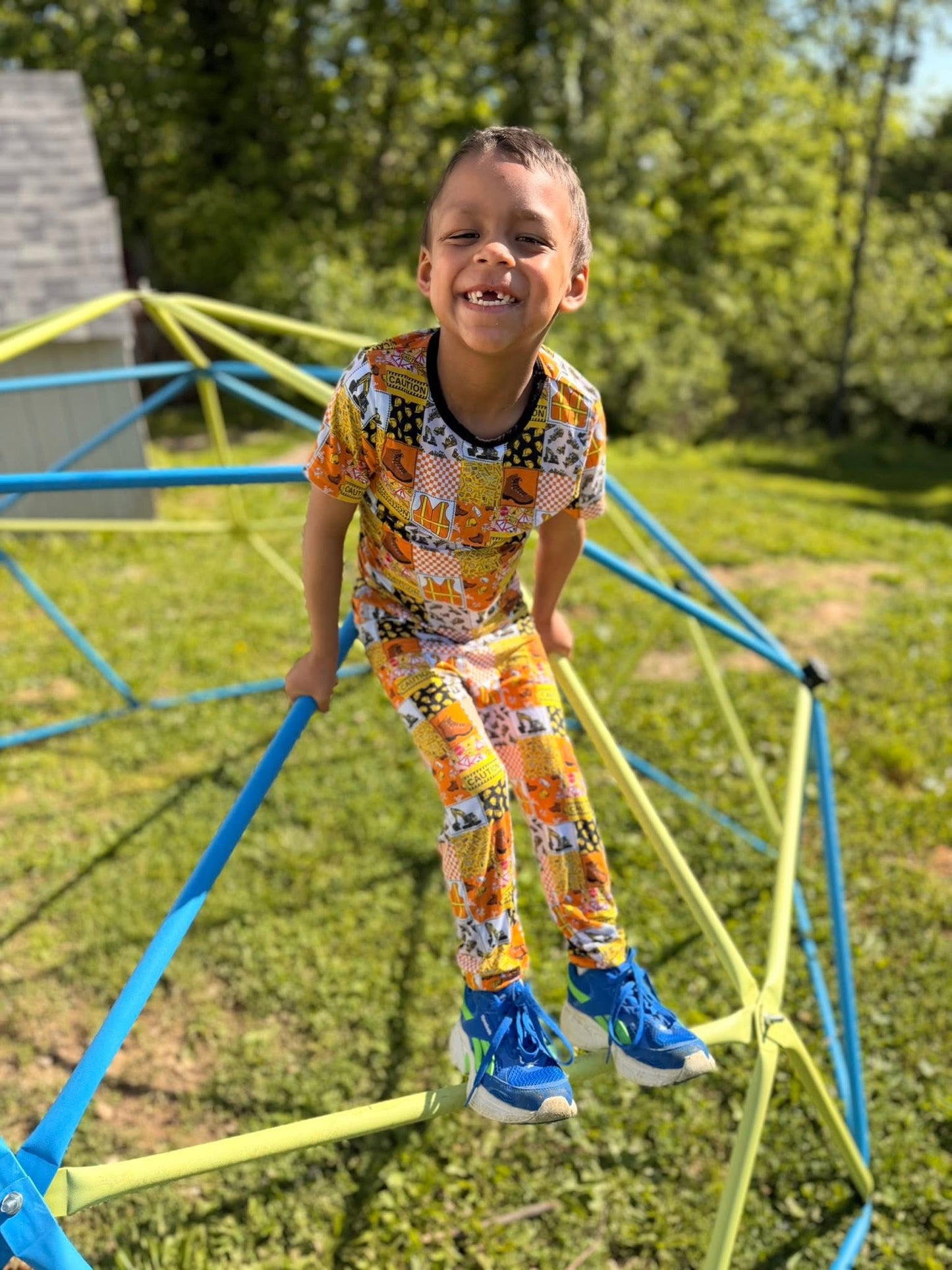 Poe The Builder 2 Piece Set